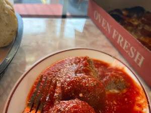 Pizza review photo