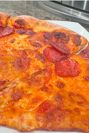 Pizza review photo