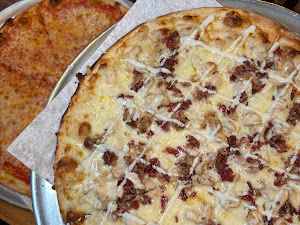 Pizza review photo