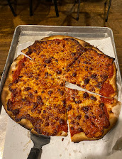 Frank Pepe Pizzeria Napoletana_Large Cheese Pizza