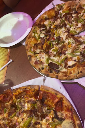 Pizza review photo